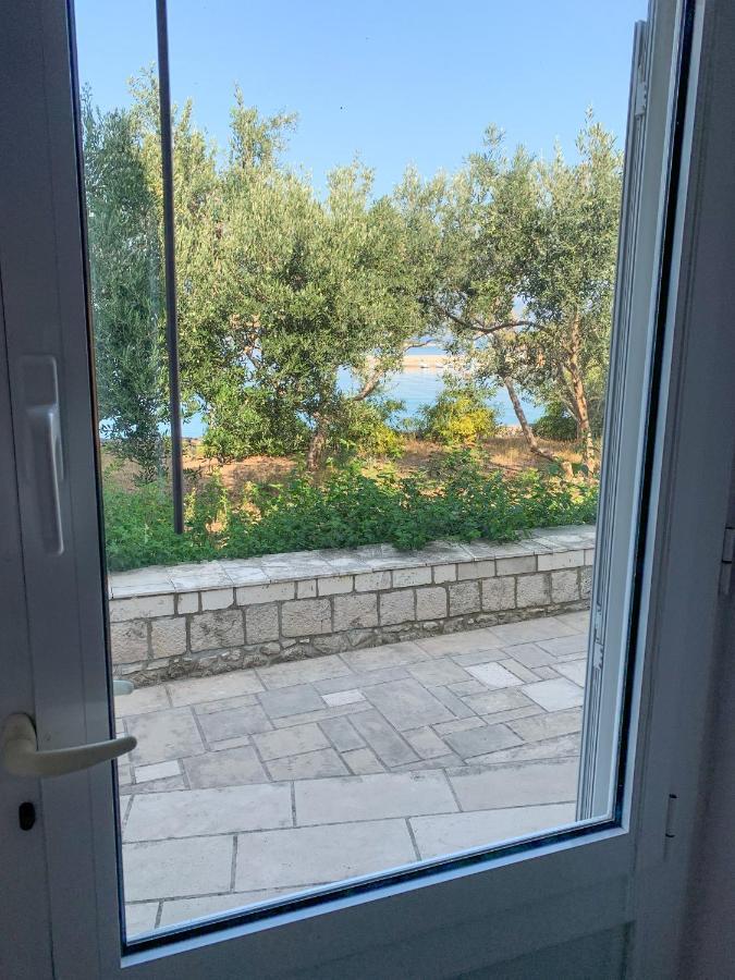 Holiday Home Adriatic لومباردا المظهر الخارجي الصورة