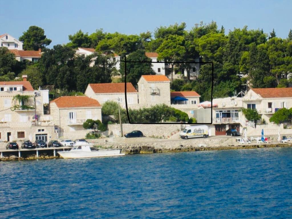 Holiday Home Adriatic لومباردا المظهر الخارجي الصورة